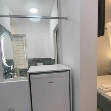 Apartment Memories Hill Sarande
